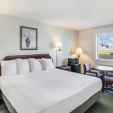 Americas Best Value Inn-Wenona Екстериор снимка