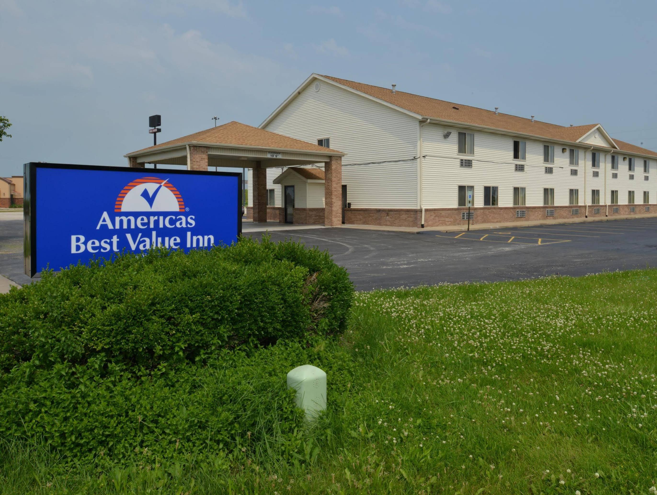 Americas Best Value Inn-Wenona Екстериор снимка
