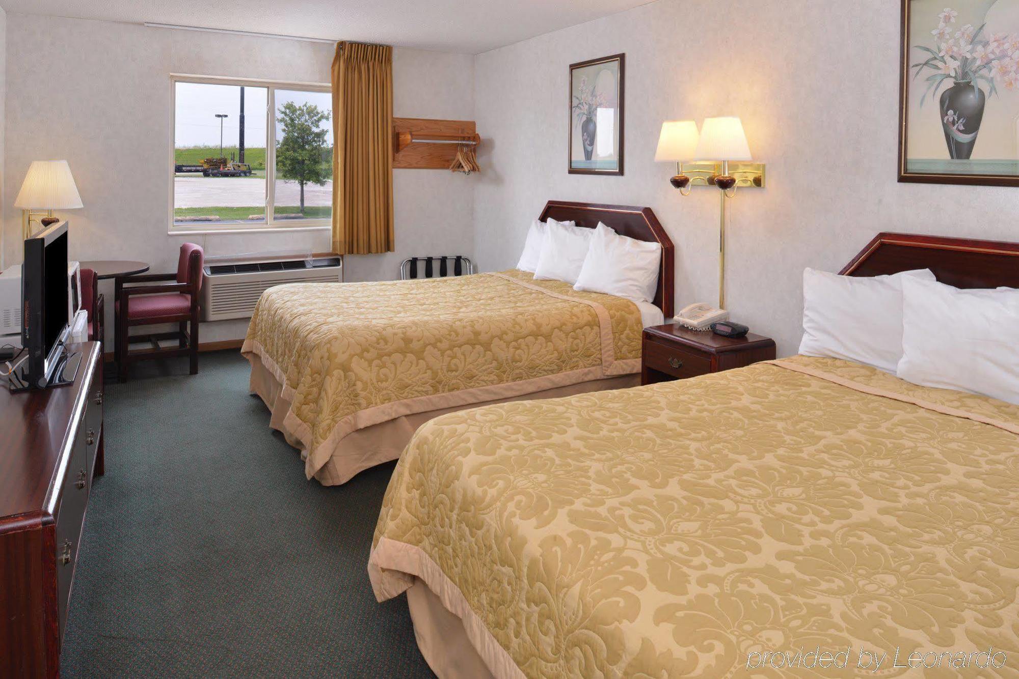 Americas Best Value Inn-Wenona Екстериор снимка
